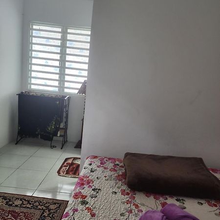Mieda Rizqi Homestay Kampong Melayu Changkat Larah Екстер'єр фото