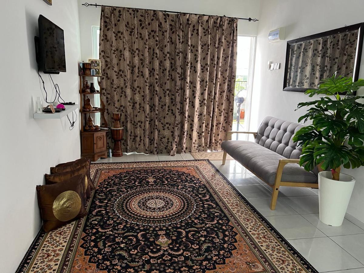 Mieda Rizqi Homestay Kampong Melayu Changkat Larah Екстер'єр фото
