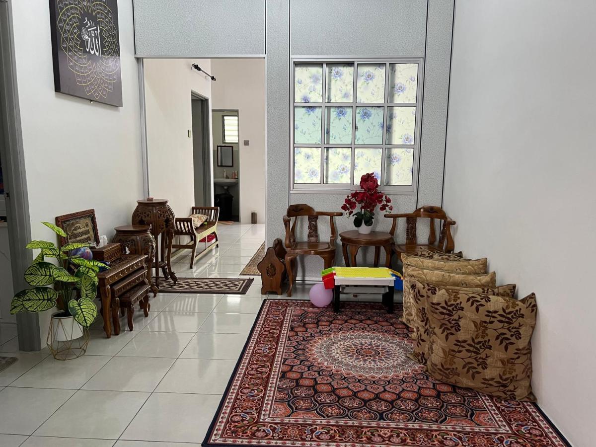 Mieda Rizqi Homestay Kampong Melayu Changkat Larah Екстер'єр фото
